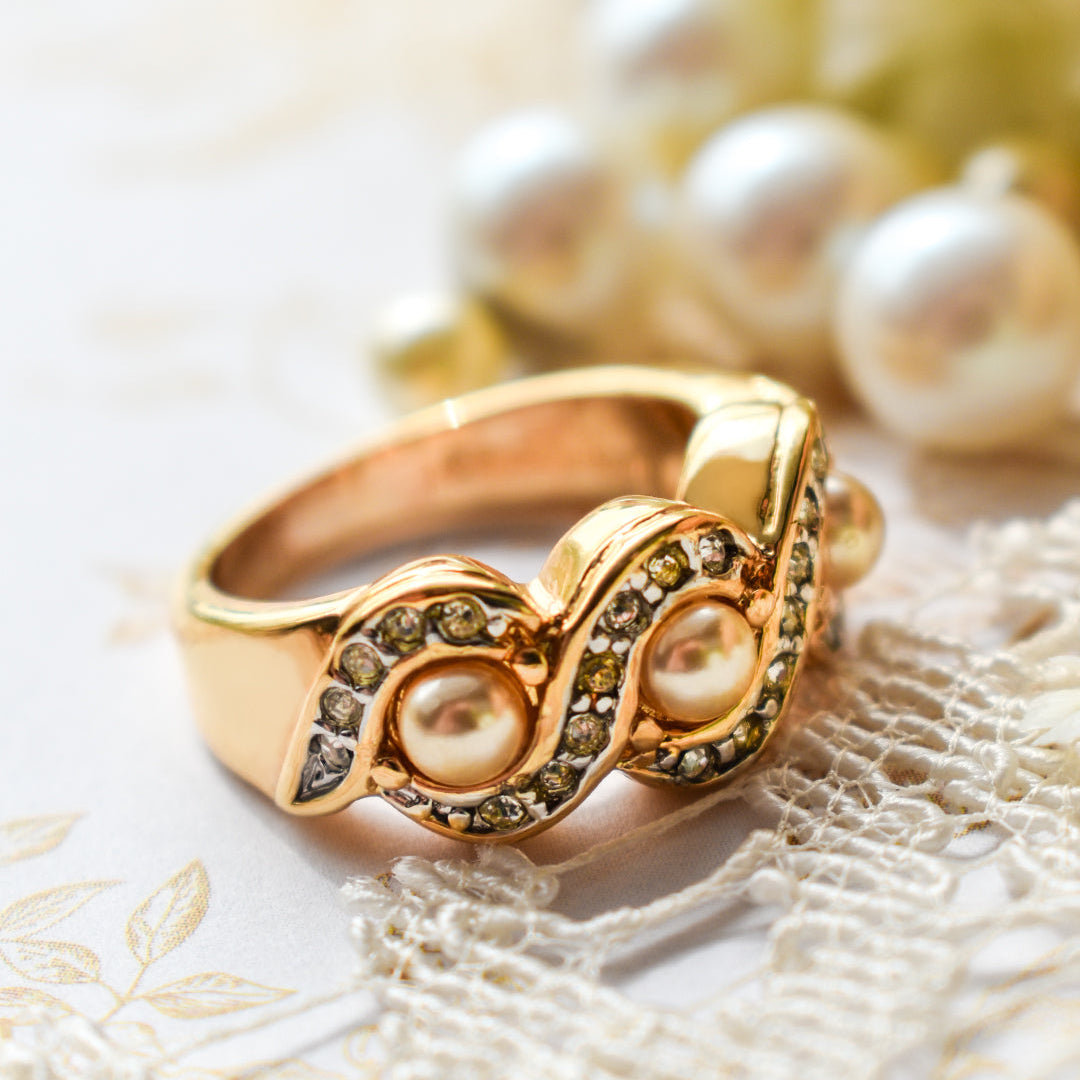 Women's Vintage Ring Pearl or Multi Color Emerald, Sapphire, Ruby Crystal Cocktail Band Ring