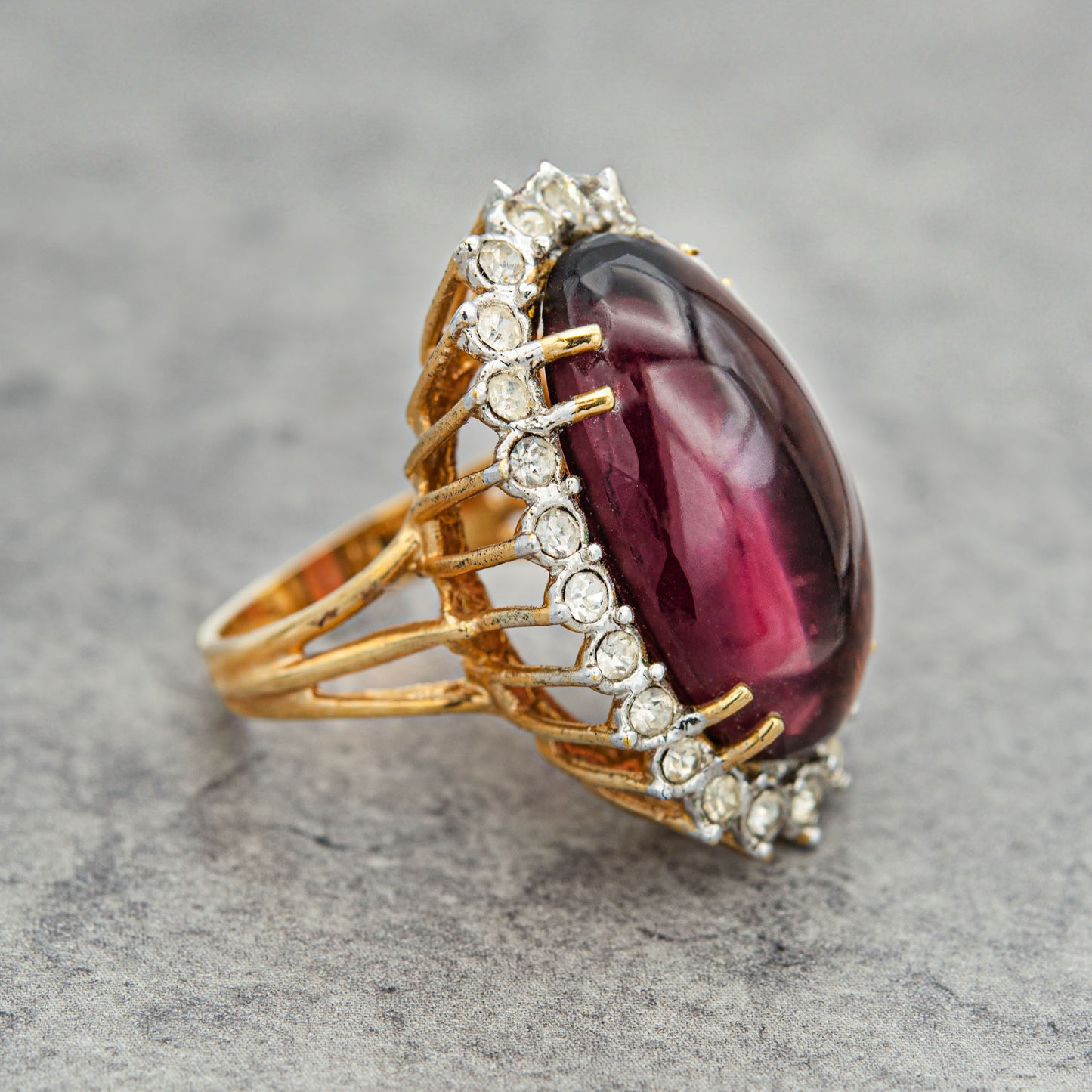 Vintage Ring Crystal Surrounded by Clear Crystals 18kt Yellow Gold Electroplated