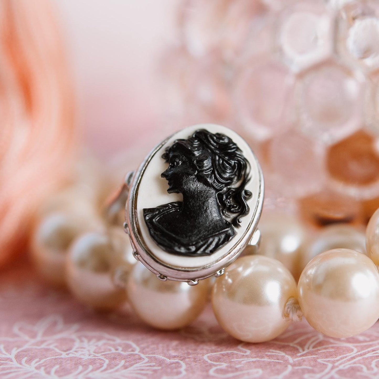 Vintage Black Silhouette on White Cameo Ring Antique 18k White Gold Silver Womans Handmade Jewelry Victorian Rings Limited Stock