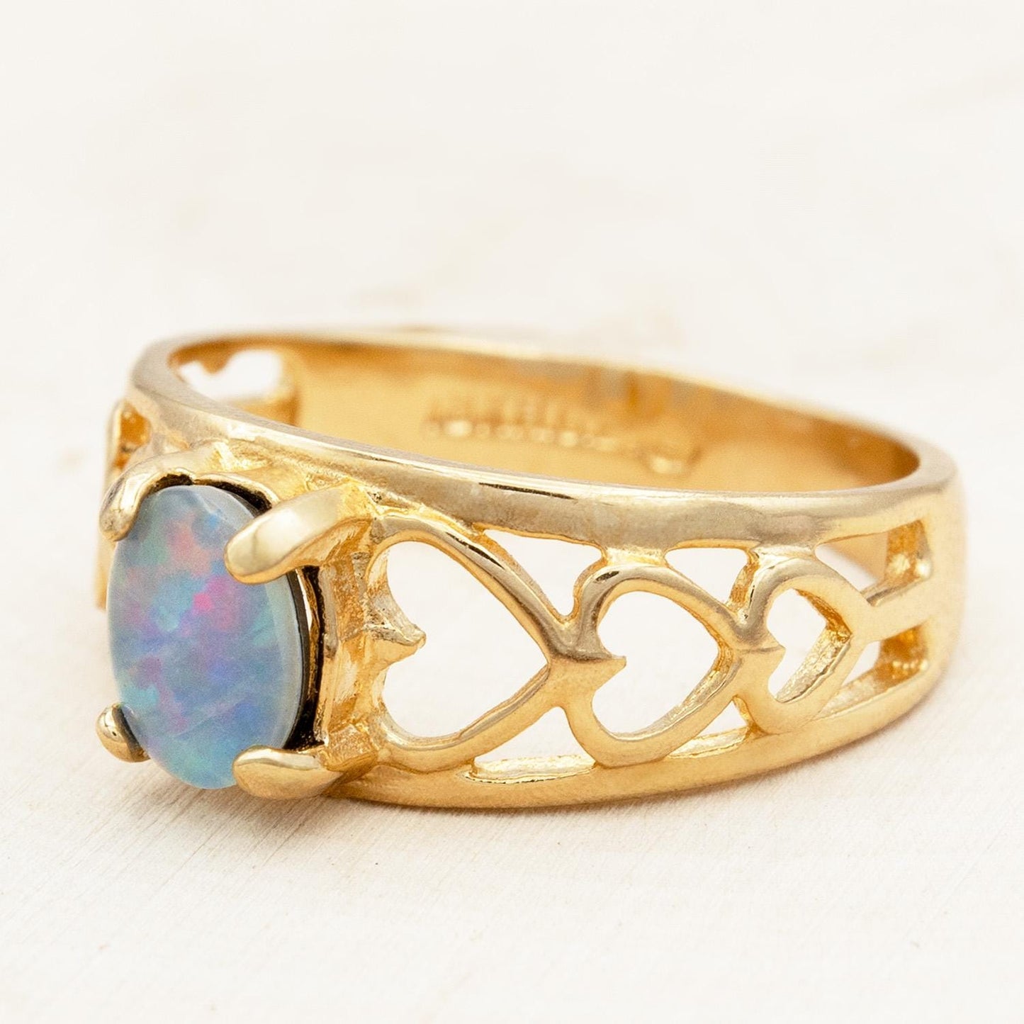 Vintage Ring Retro Design Ring 18k Gold Electroplated Antique Jewelry for Women Heart Cutout Band Gold