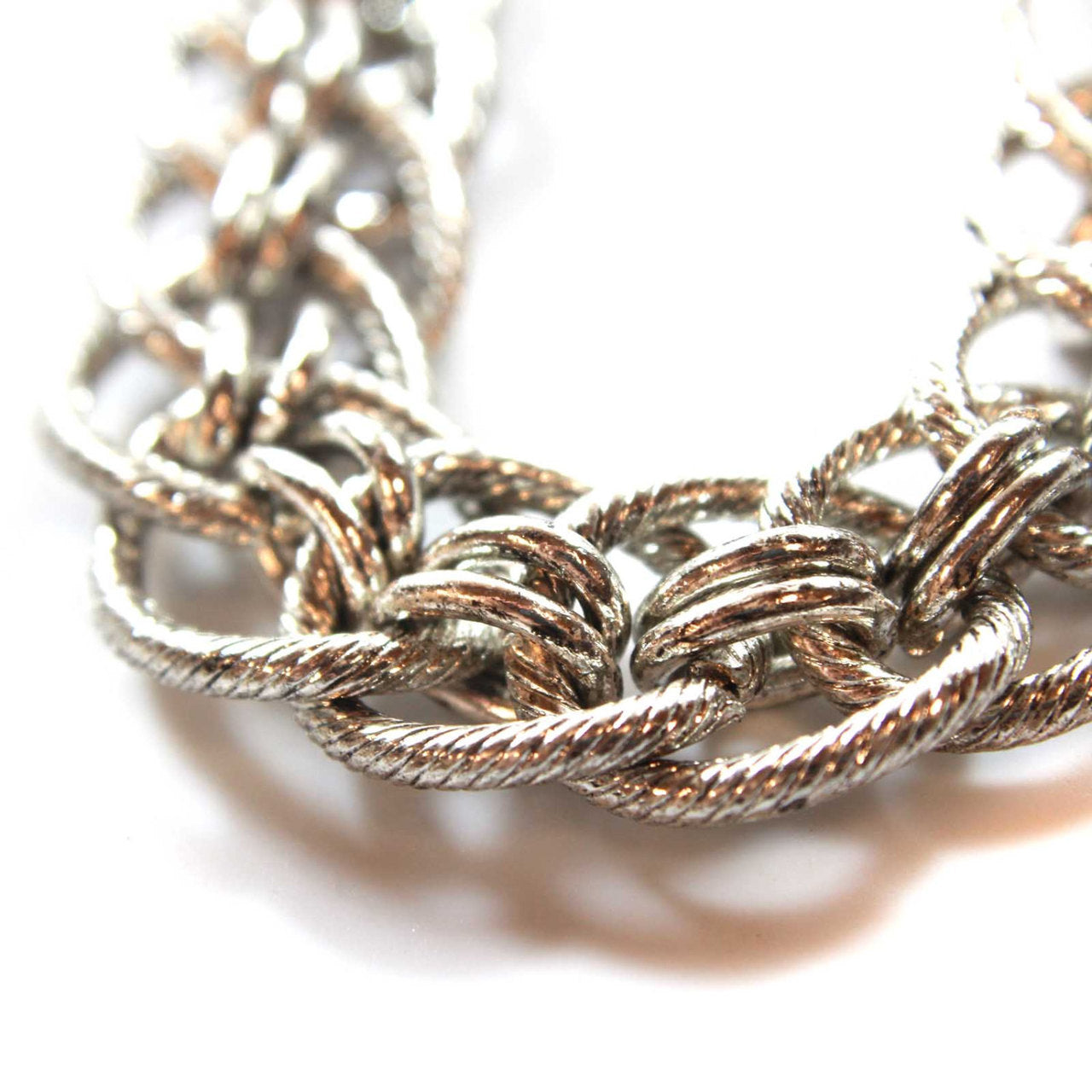Oscar De La Renta Silver Tone Textured Links Bracelet - 7.5 Inches jewelry image 1