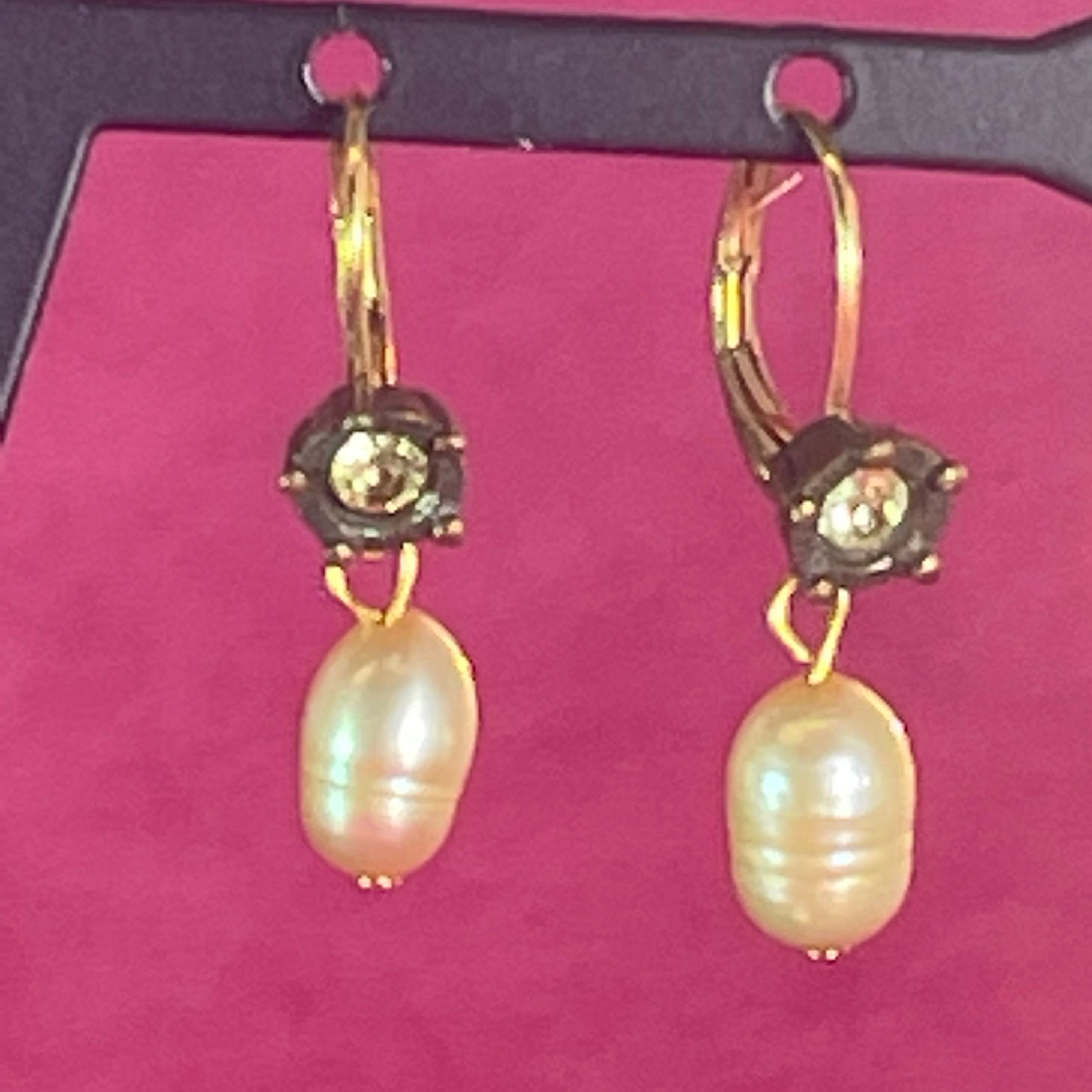 Vintage Earrings Oscar De La Renta 14 kt Gold, Genuine Fresh Water