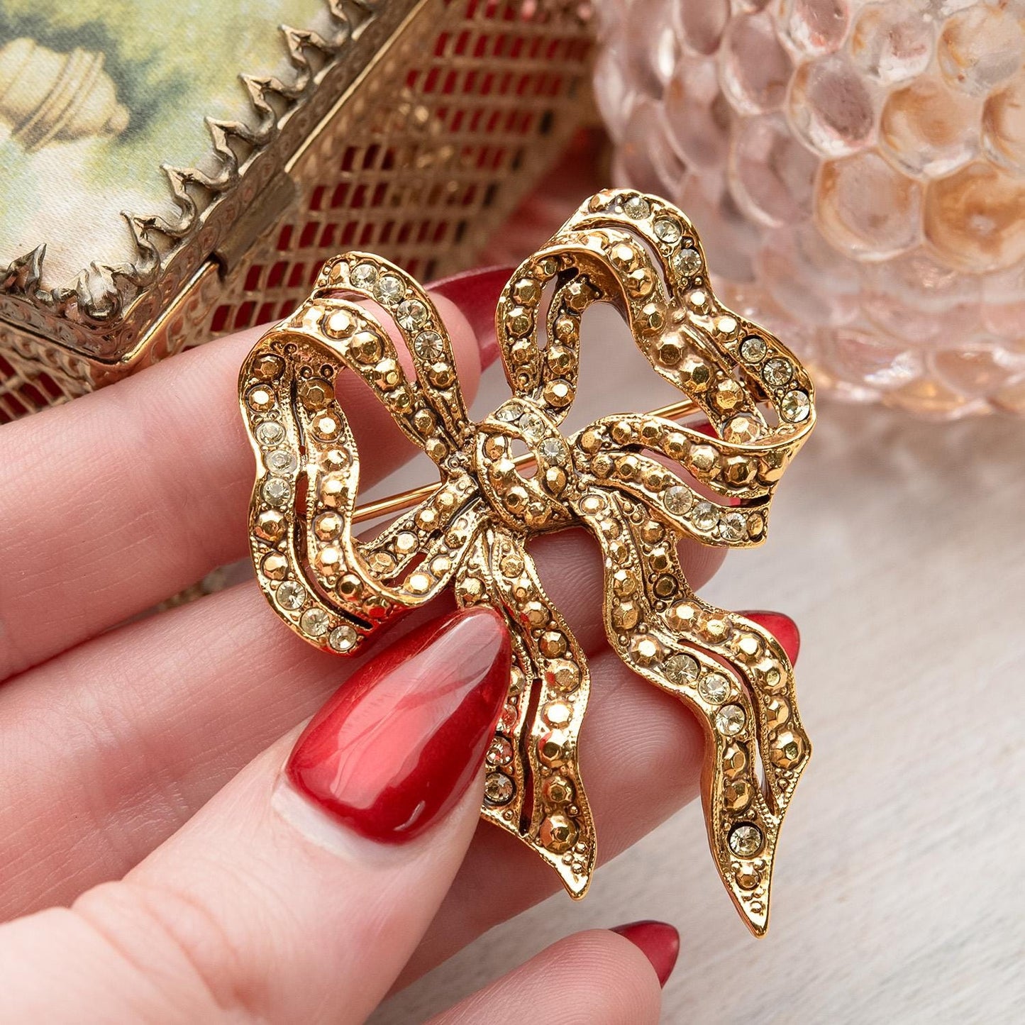 Vintage Oscar de la Renta Bow Brooch Gold Pin Luxury Designer Jewelry Womans Antique Estate Jewelry