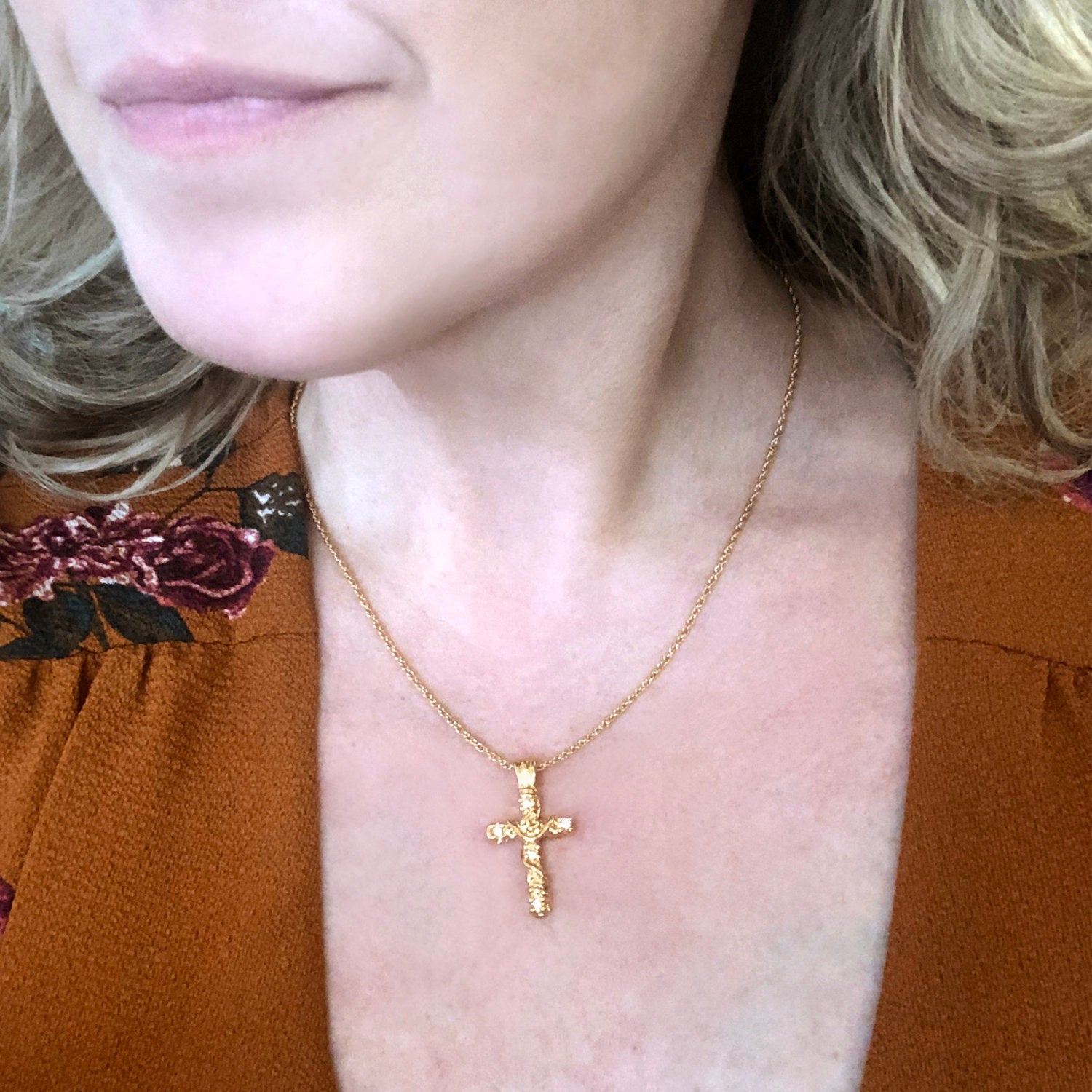 Vintage Cross Pendant with Austrian Crystals 16 Inch Yellow Gold Plated Pendant Necklace