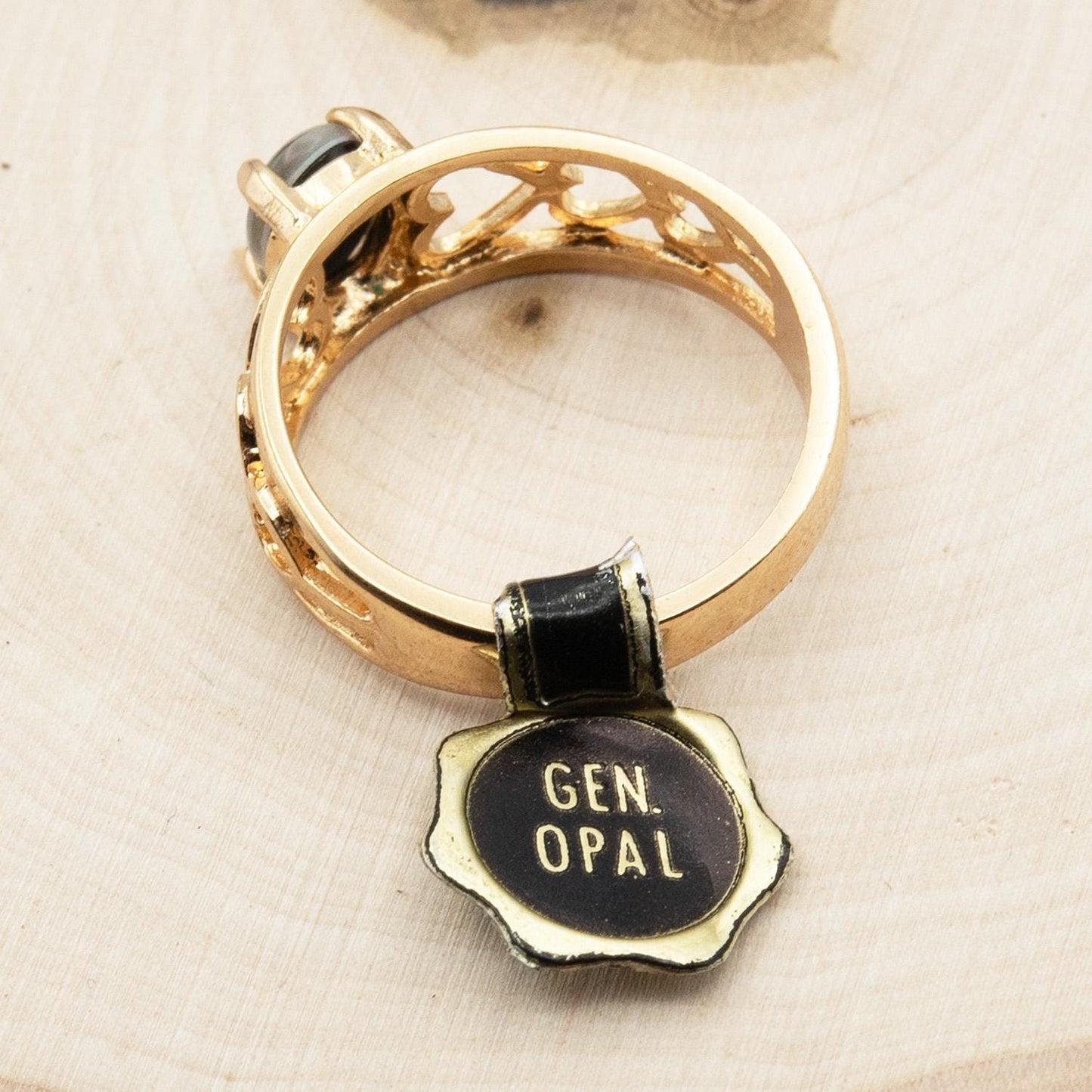 Vintage Ring Retro Design Ring 18k Gold Electroplated Antique Jewelry for Women Heart Cutout Band Gold
