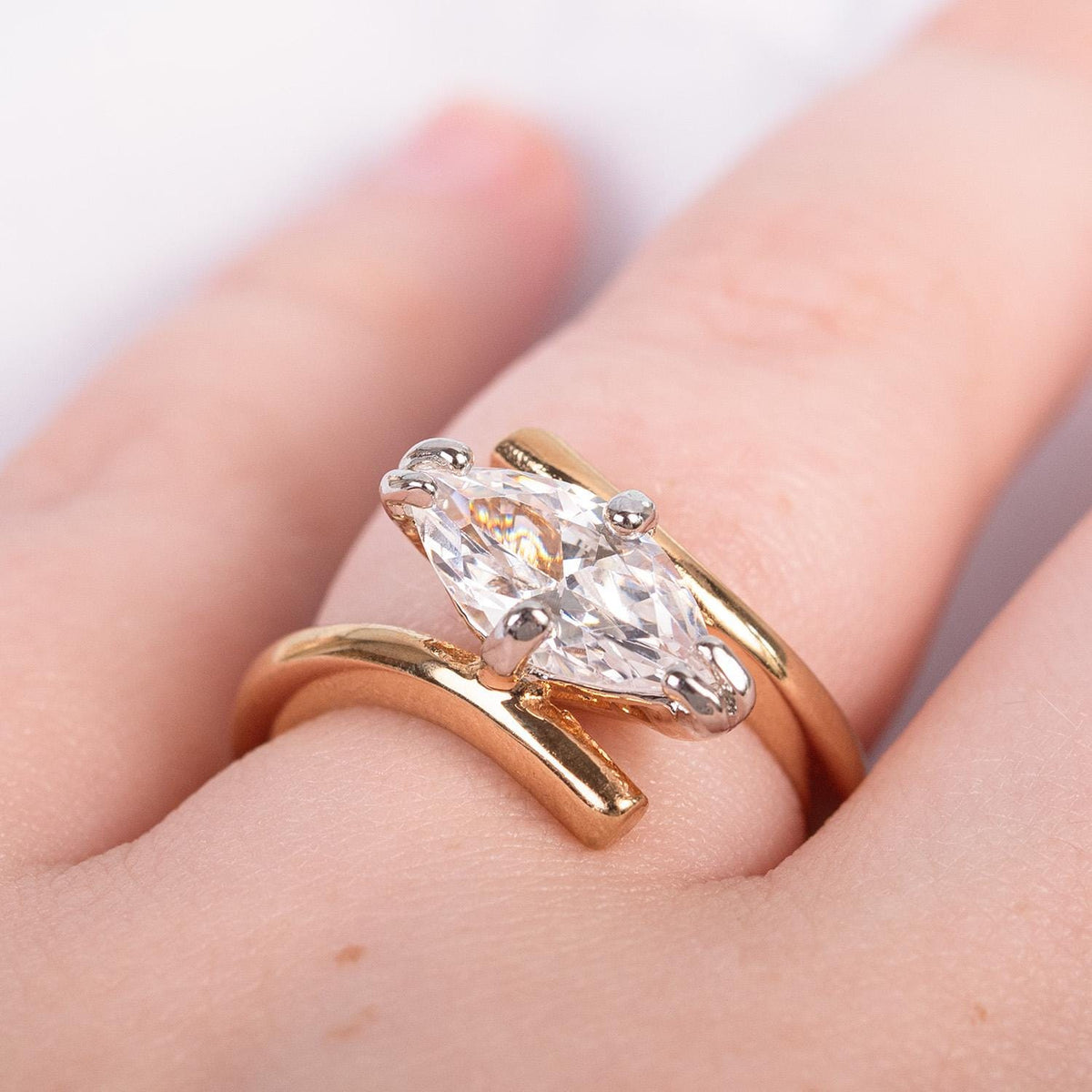 Vintage Marquise East West Setting Cubic Zirconia Ring 2 Ct Solitaire Engagement Ring