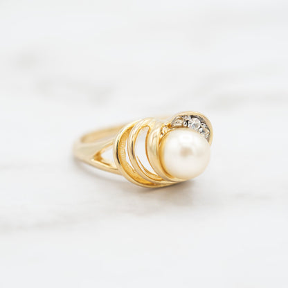 Vintage Ring Cultured Pearl 18k Gold Plated Ring with Clear Austrian Crystal Accents