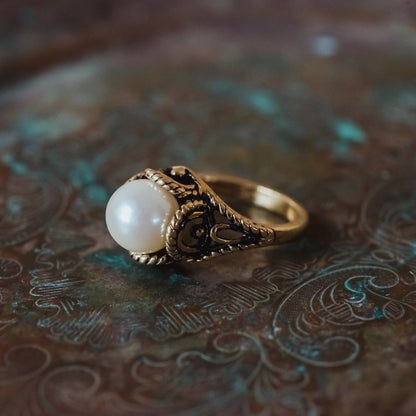 Vintage 1970's Pearl Bead Ring Antiqued 18k Gold Electroplated Made in USA