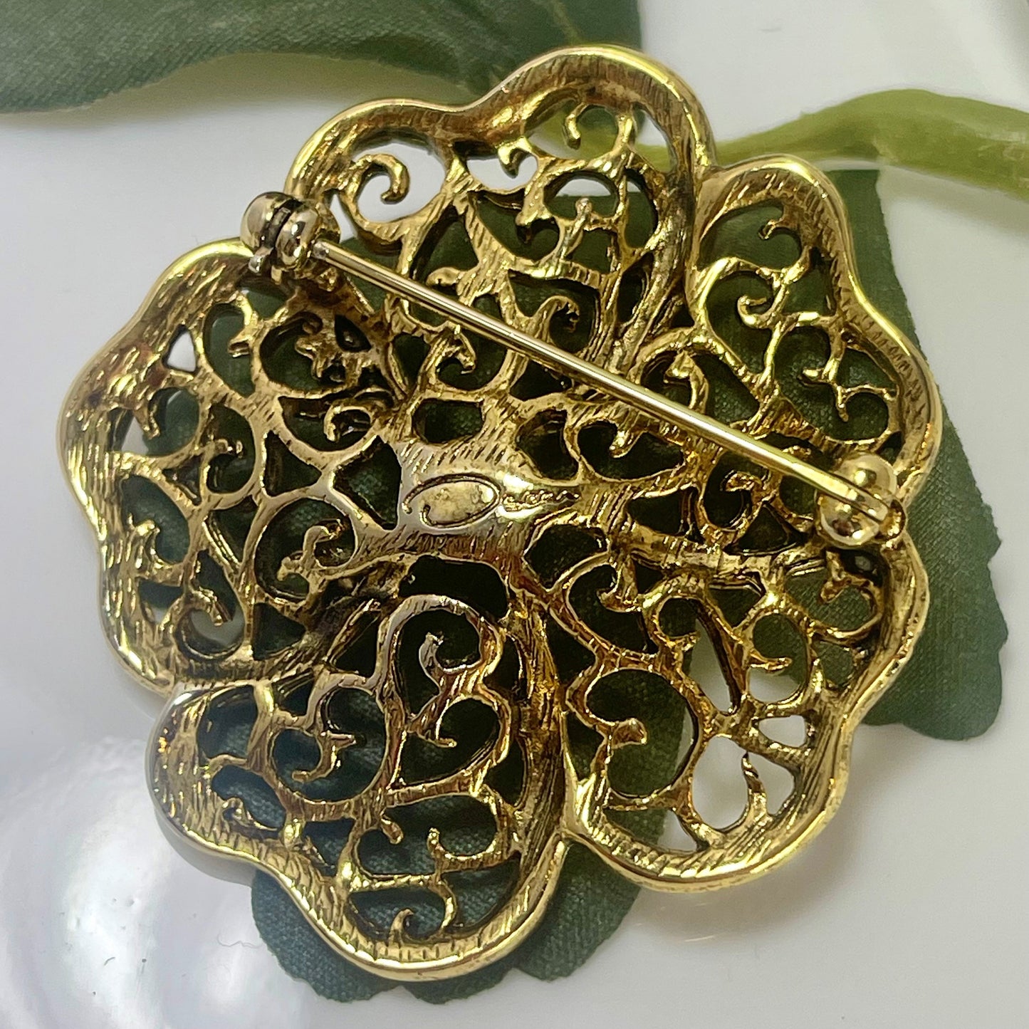Oscar de la Renta Vintage Pin Antique Designer Gold Brooch for Women Ornate Flower Bouquet OSP-FLOWER Limited Stock