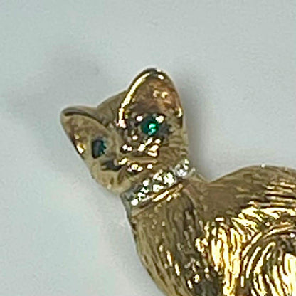 Hand Crafted Fancy Cat Pin Clear and Emerald Austrian Crystal Eyes Antique Brooch for Women Gold Plated Gift for Women Lapel Pin Kitten