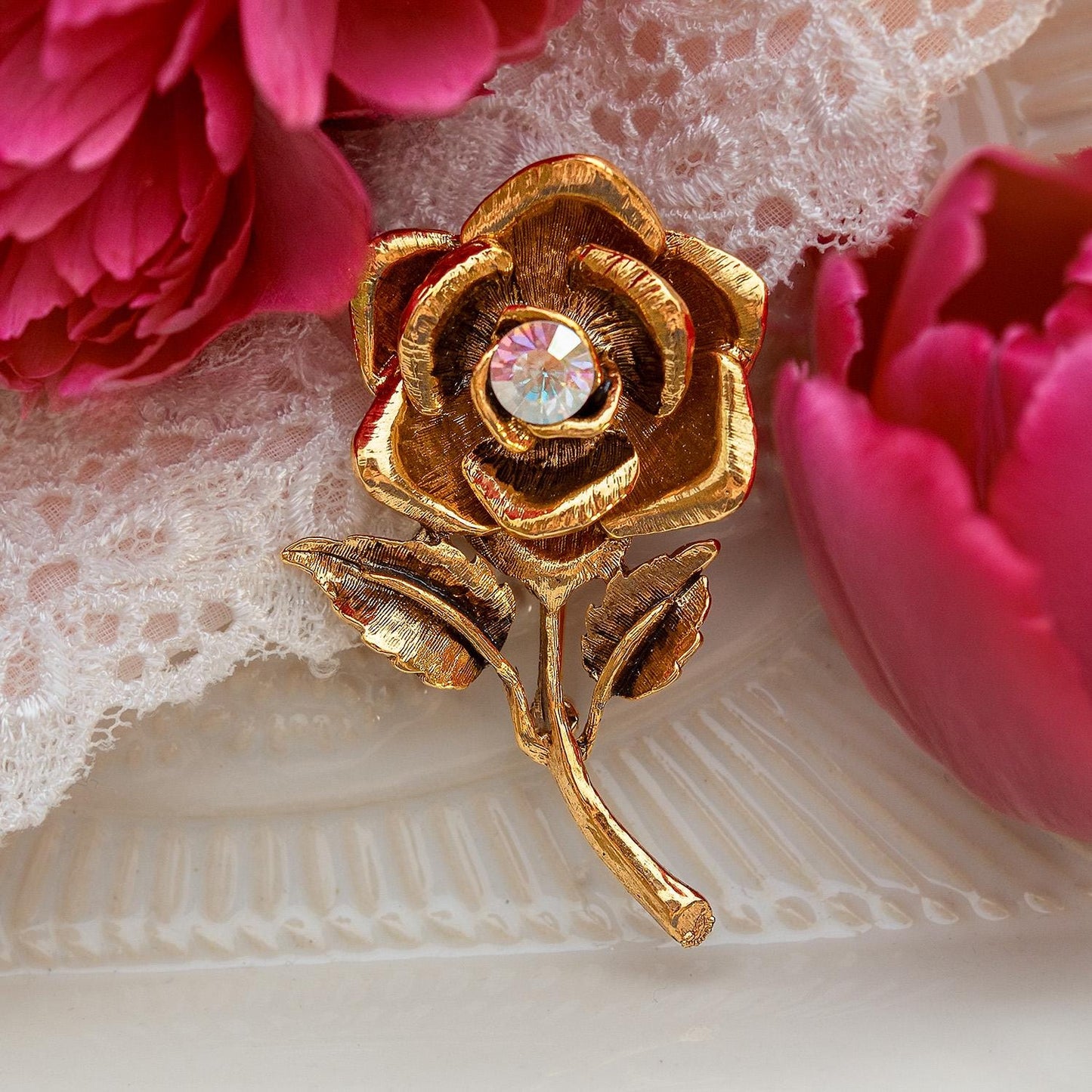 Vintage Oscar de la Renta Rose Brooch Yellow Gold Pin Luxury Designer Jewelry Womans Antique Estate Jewelry