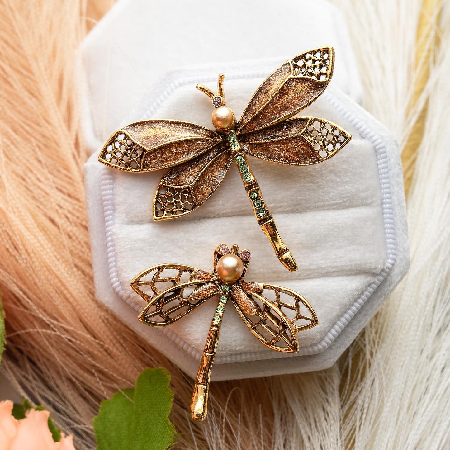 Vintage Oscar de la Renta Set of Two Dragonfly Brooch Gold Pin Luxury Designer Jewelry Womans Insect Jewelry