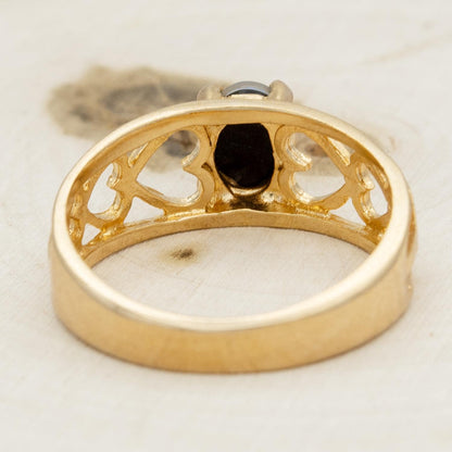 Vintage Ring Retro Design Ring 18k Gold Electroplated Antique Jewelry for Women Heart Cutout Band Gold
