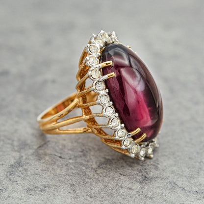 Vintage Ring Crystal Surrounded by Clear Crystals 18kt Yellow Gold Electroplated