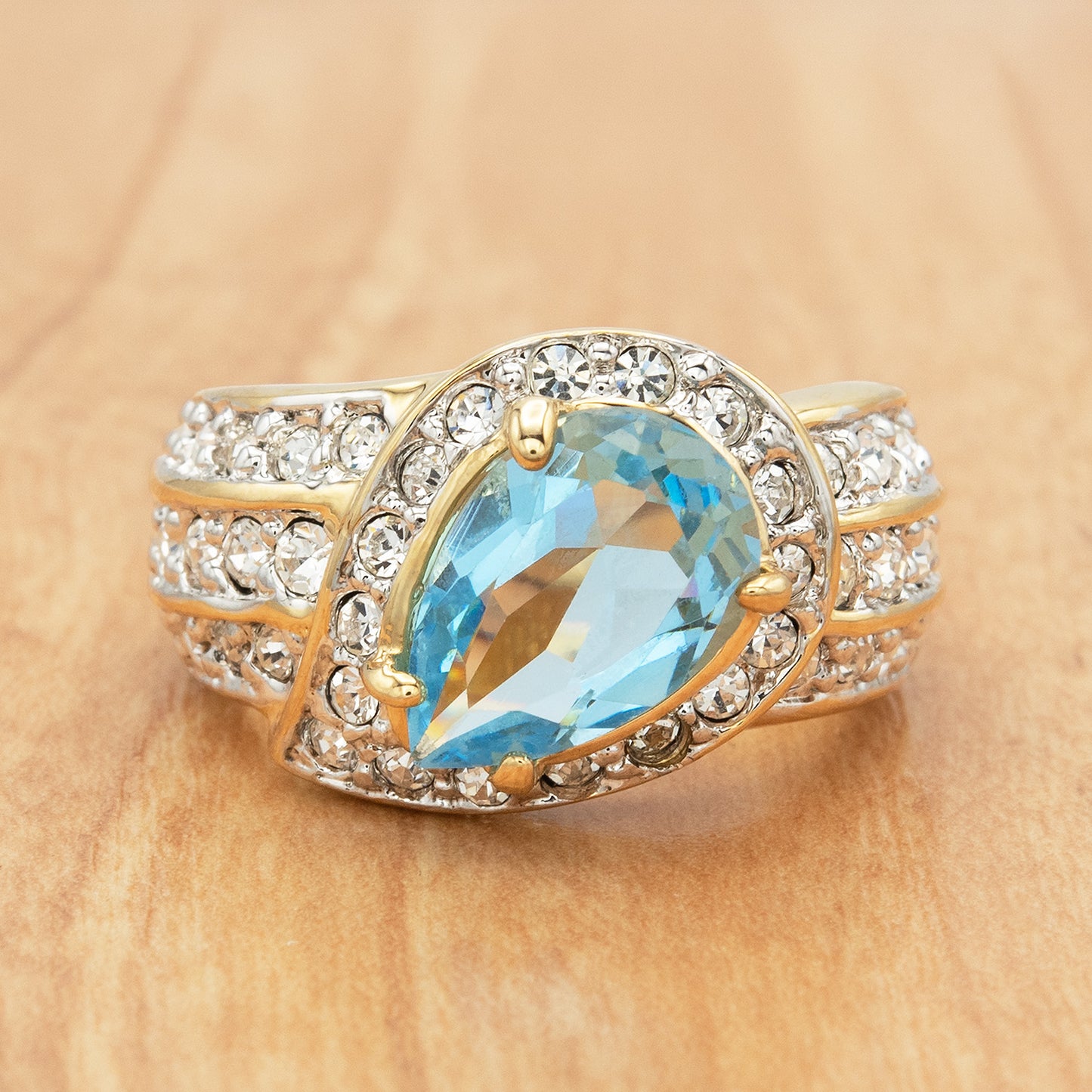 Vintage Ring 1980s Ring Austrian Crystals 18k Gold Electroplated Womens Statement Birtstone Ring