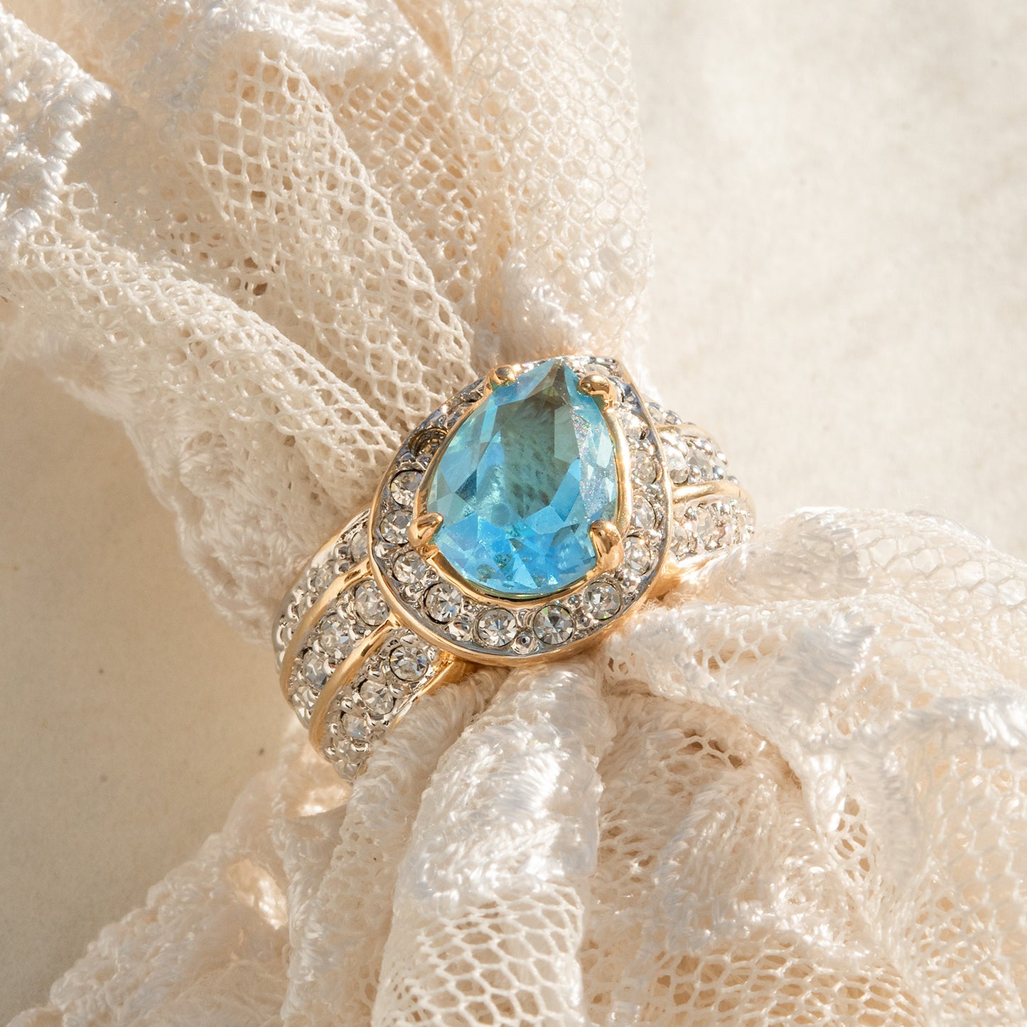 Vintage Ring 1980s Ring Austrian Crystals 18k Gold Electroplated Womens Statement Birtstone Ring