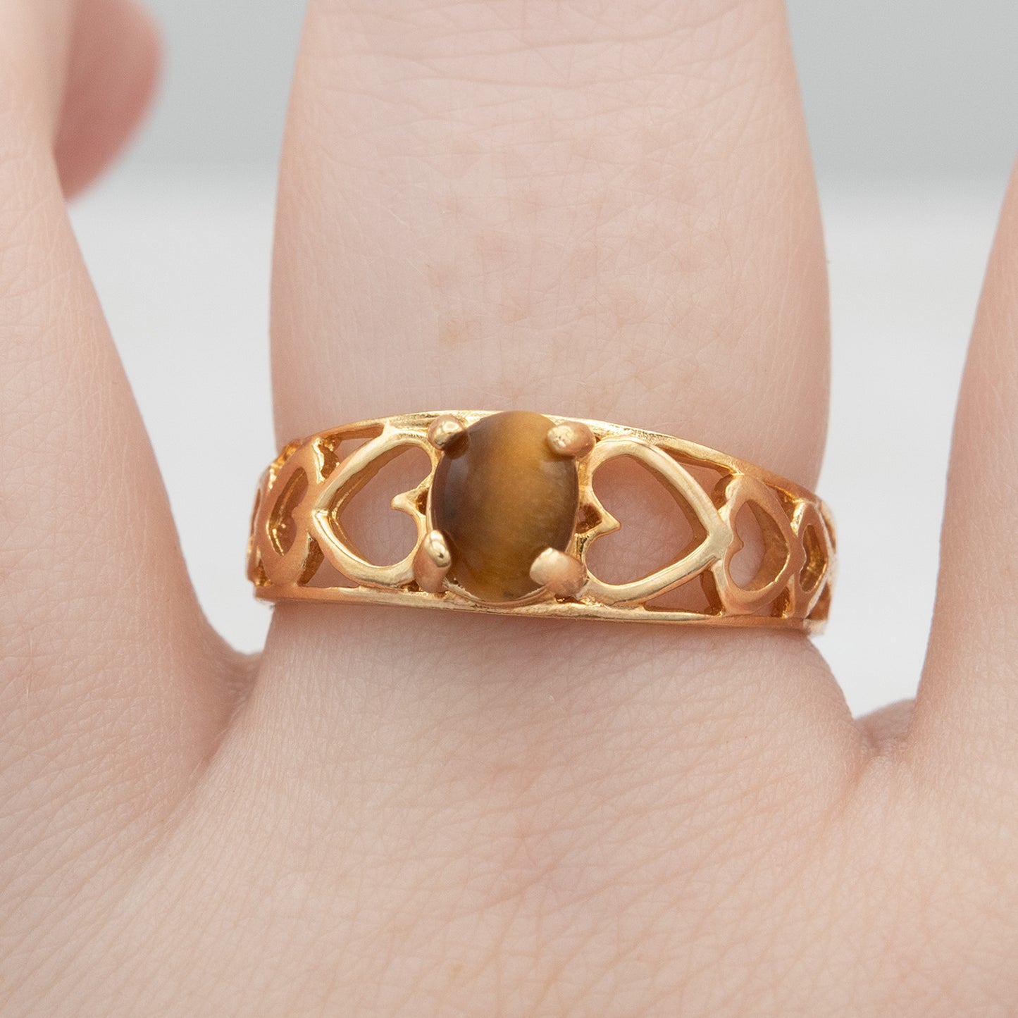 Vintage Ring Retro Design Ring 18k Gold Electroplated Antique Jewelry for Women Heart Cutout Band Gold