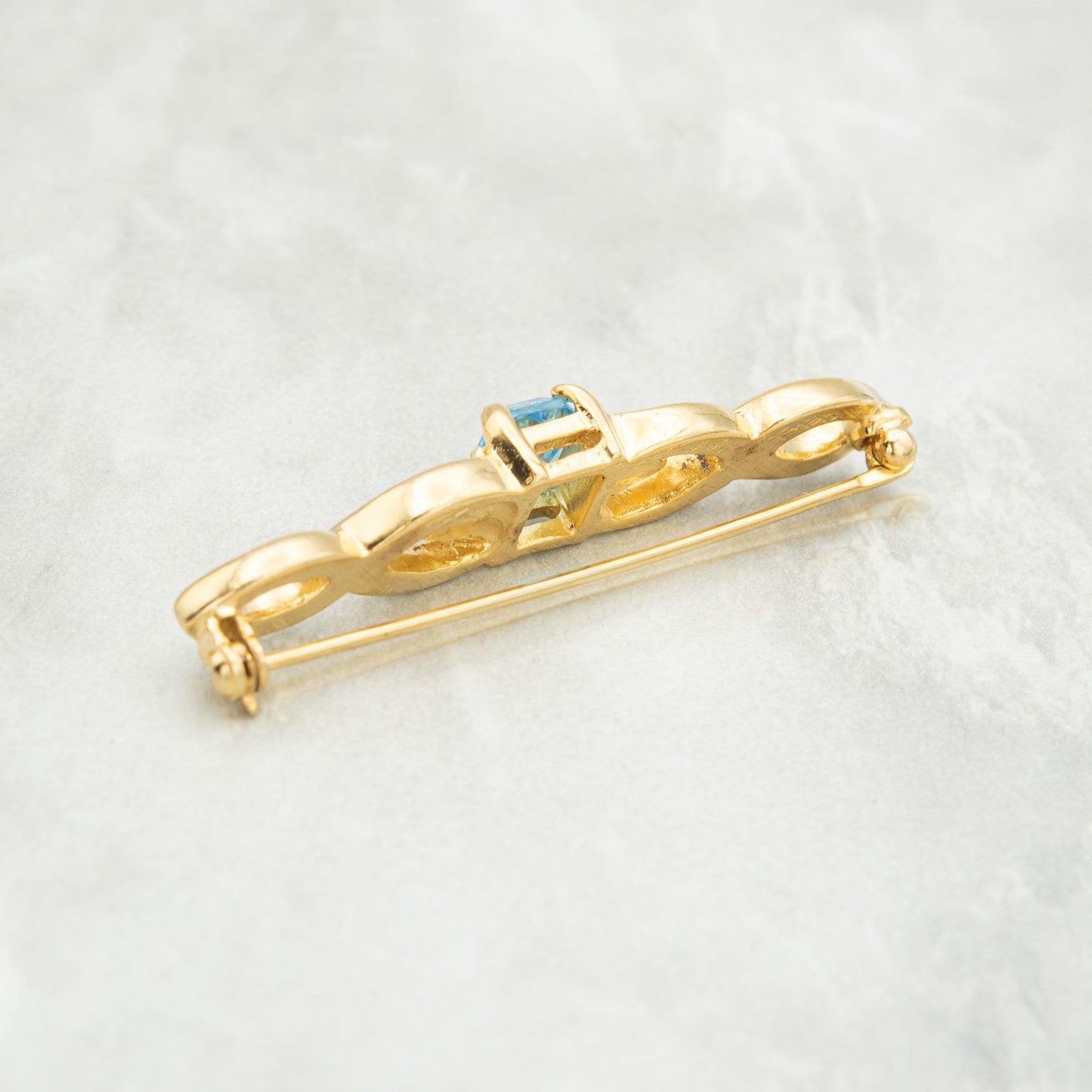 Vintage Brooch Pin Aquamarine 18kt Gold Electroplated Antique Womans Jewelry March Birtstone Jewelry