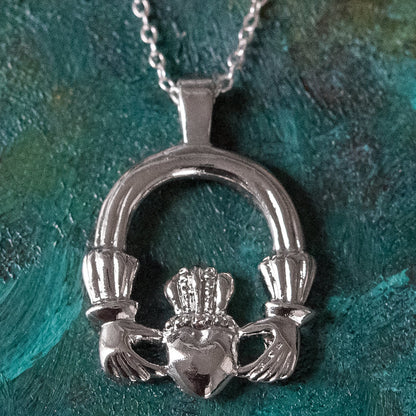 Vintage Claddagh Necklace 18k White Gold Electroplated Made in the USA