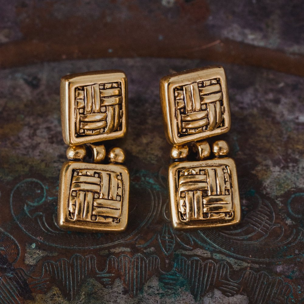 Vintage Oscar de la Renta Signed Gold Plated Dangle Earrings