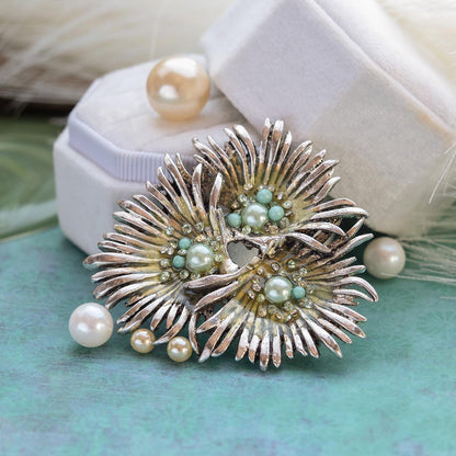 Vintage Oscar de la Renta Brooch White Gold Pin Luxury Designer Jewelry Glass Pearls & Austrian Crystals Womans Antique Estate Jewelry