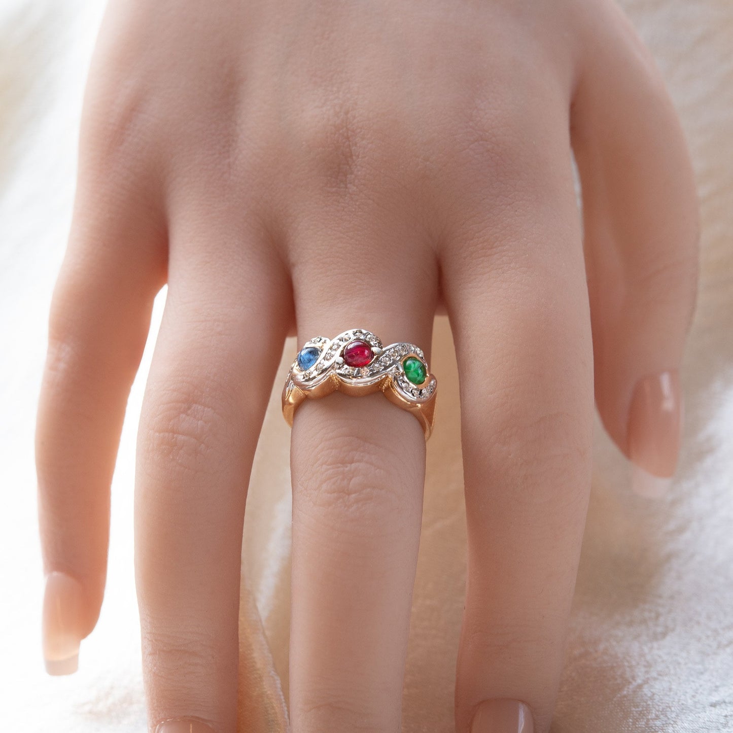 Women's Vintage Ring Pearl or Multi Color Emerald, Sapphire, Ruby Crystal Cocktail Band Ring