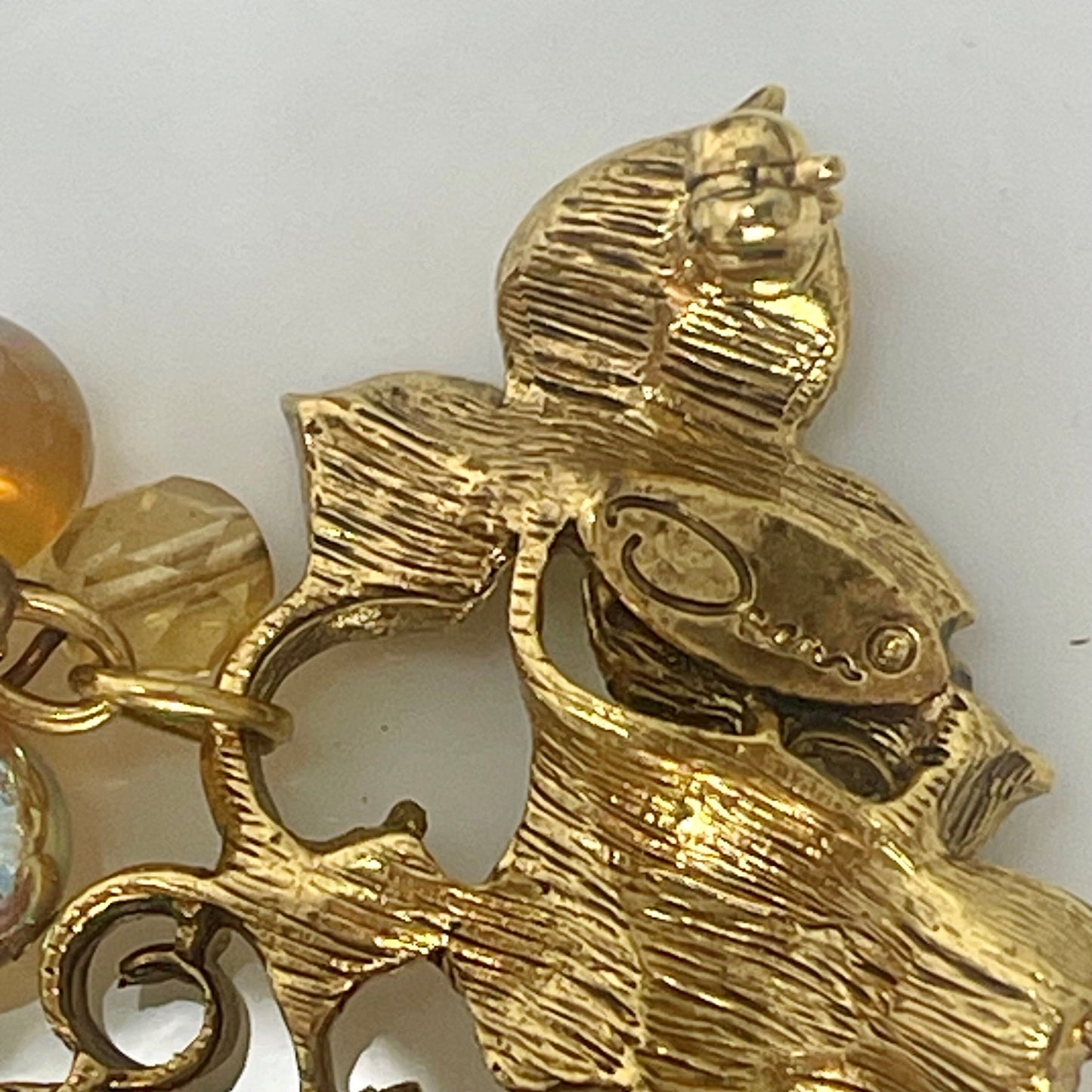 Oscar de la Renta Vintage Pin Antique Designer Gold Brooch for Women Ornate Grape Vine with Iridescent Glass Beads VERY RARE