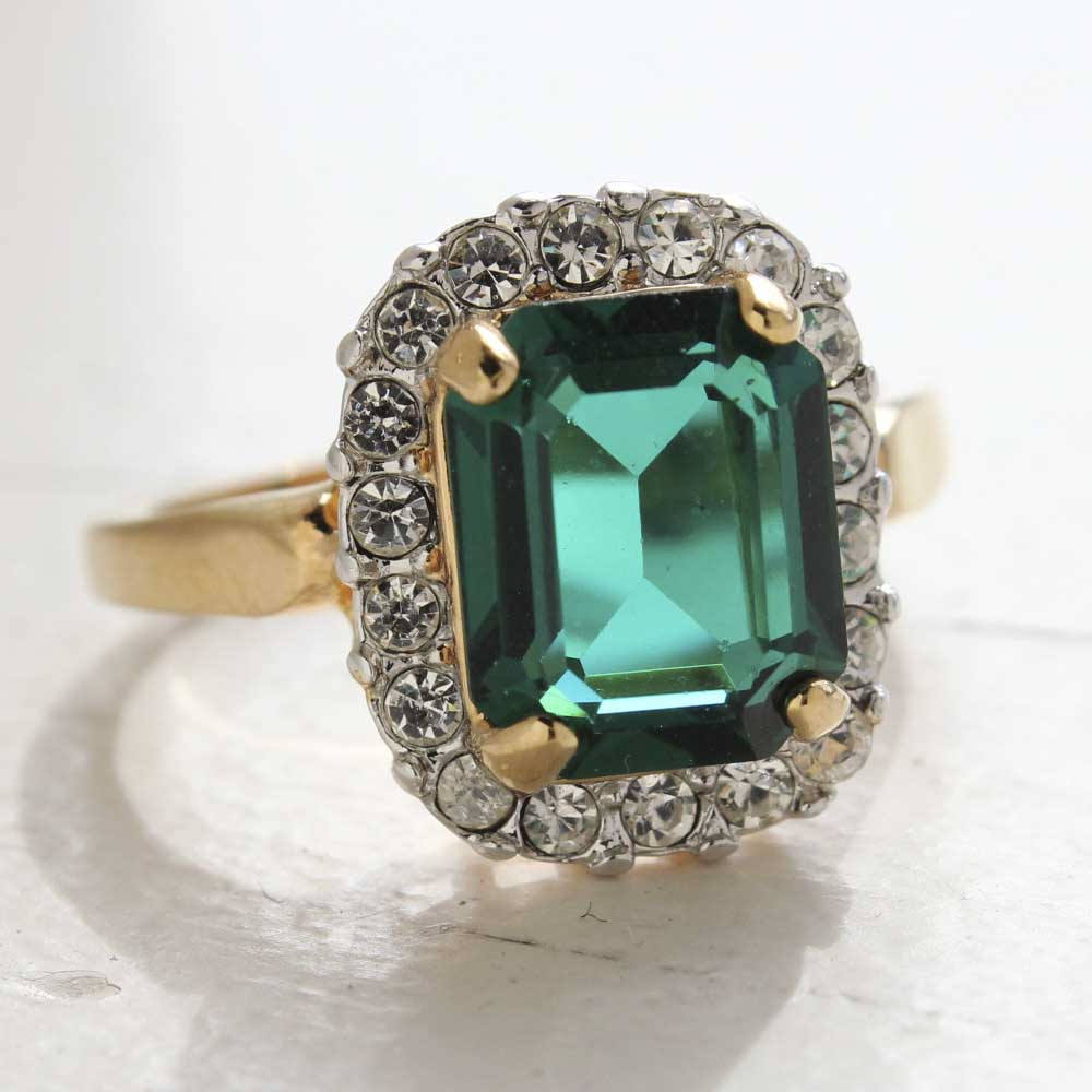 Vintage 18K Yellow Gold Electroplated Emerald Green Austrian Crystal Cocktail Ring - Made in USA jewelry image 1