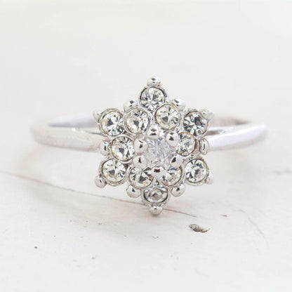 Vintage 1970s Clear Austrian Crystal Flower Cocktail Ring – 18k White Gold Electroplate jewelry image 1
