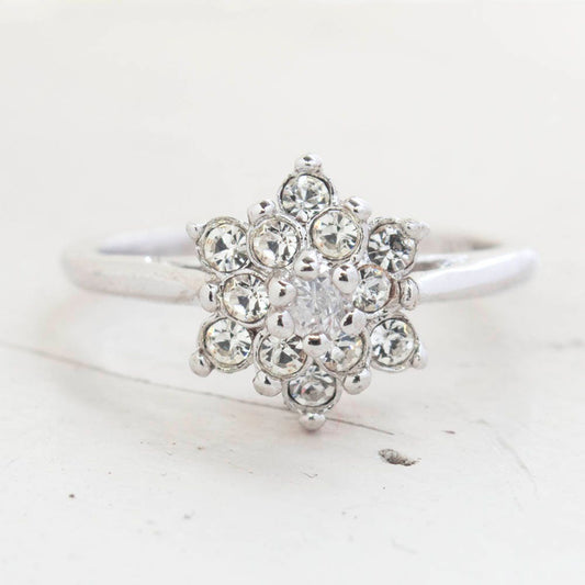 Vintage 1970s Clear Austrian Crystal Flower Cocktail Ring – 18k White Gold Electroplate jewelry image 1