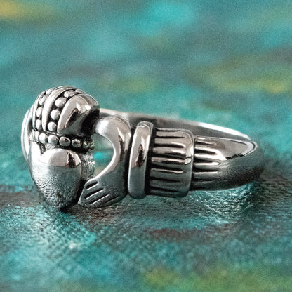 Vintage 1970s Irish Claddagh Ring - 18k White Gold Electroplated - Made in USA jewelry image 1
