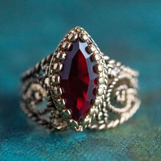 Vintage Edwardian Style Filigree Ring with Garnet Austrian Crystal – 18k Gold Electroplated jewelry image 1