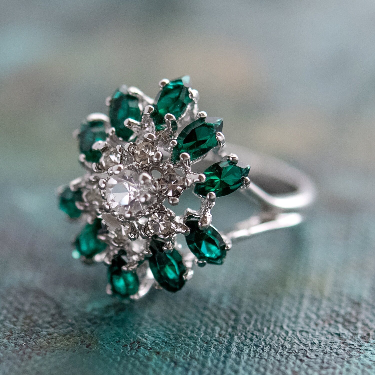 Vintage 1970s Emerald Green & Clear Austrian Crystal Cluster Ring - 18kt White Gold Electroplated jewelry image 1