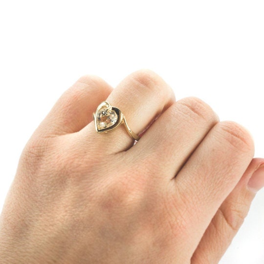 Vintage 1970s Heart Shape Ruby Austrian Crystal Ring - 18k White Gold Electroplated - Made in USA jewelry image 1