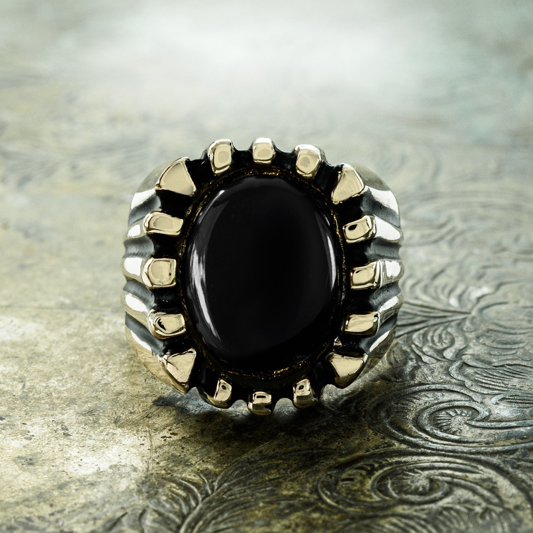 Colton Vintage 1980s Antiqued Gold Plated Genuine Onyx Ring - Size 10 jewelry image 1