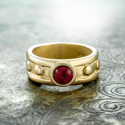 Vintage 1970s Ruby Crystal Solitaire Ring – 18k Yellow Gold Electroplated Brushed Band jewelry image 1