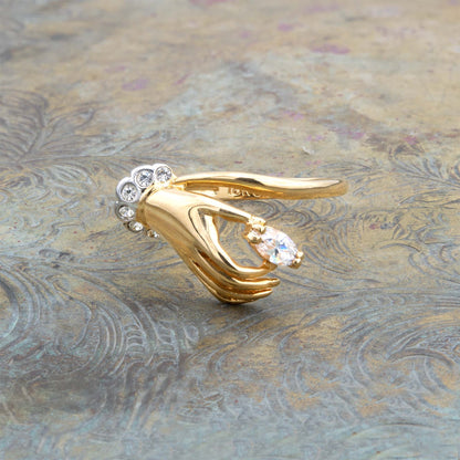 Vintage 1980s Victorian Hand Design Ring with Clear Crystal - 18k Gold Electroplated jewelry image 1
