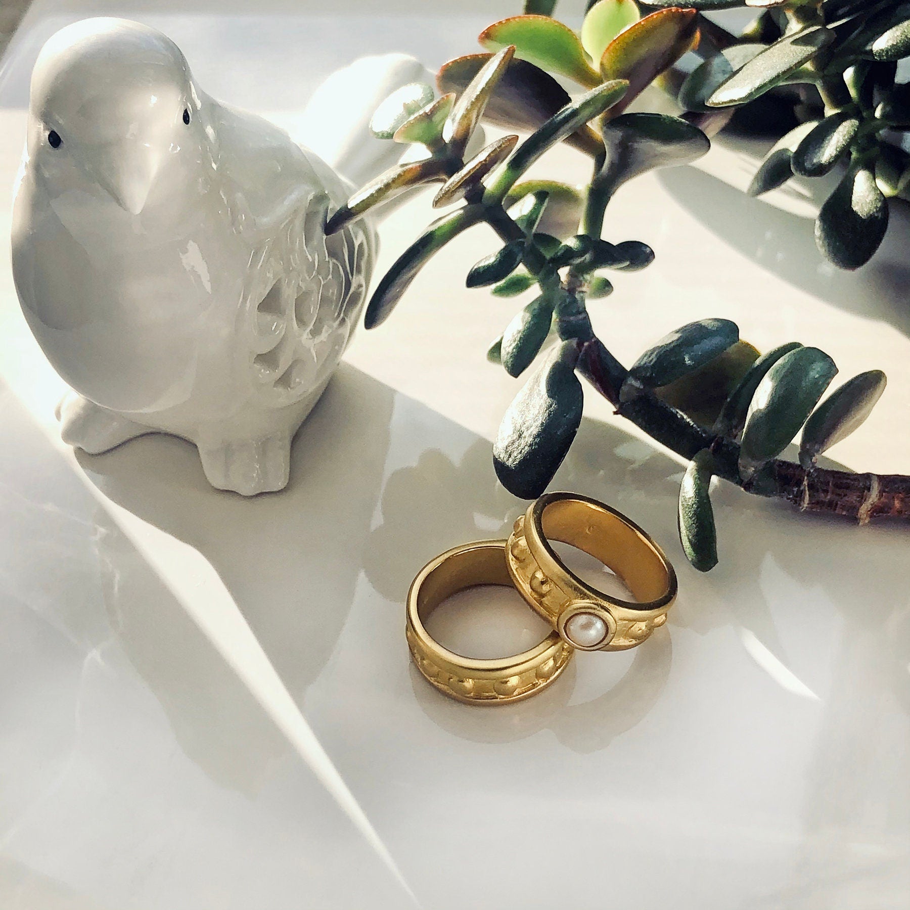 Vintage 1970s Glass Pearl Solitaire Ring - 18k Yellow Gold Electroplated Brushed Band Made in USA jewelry image 1