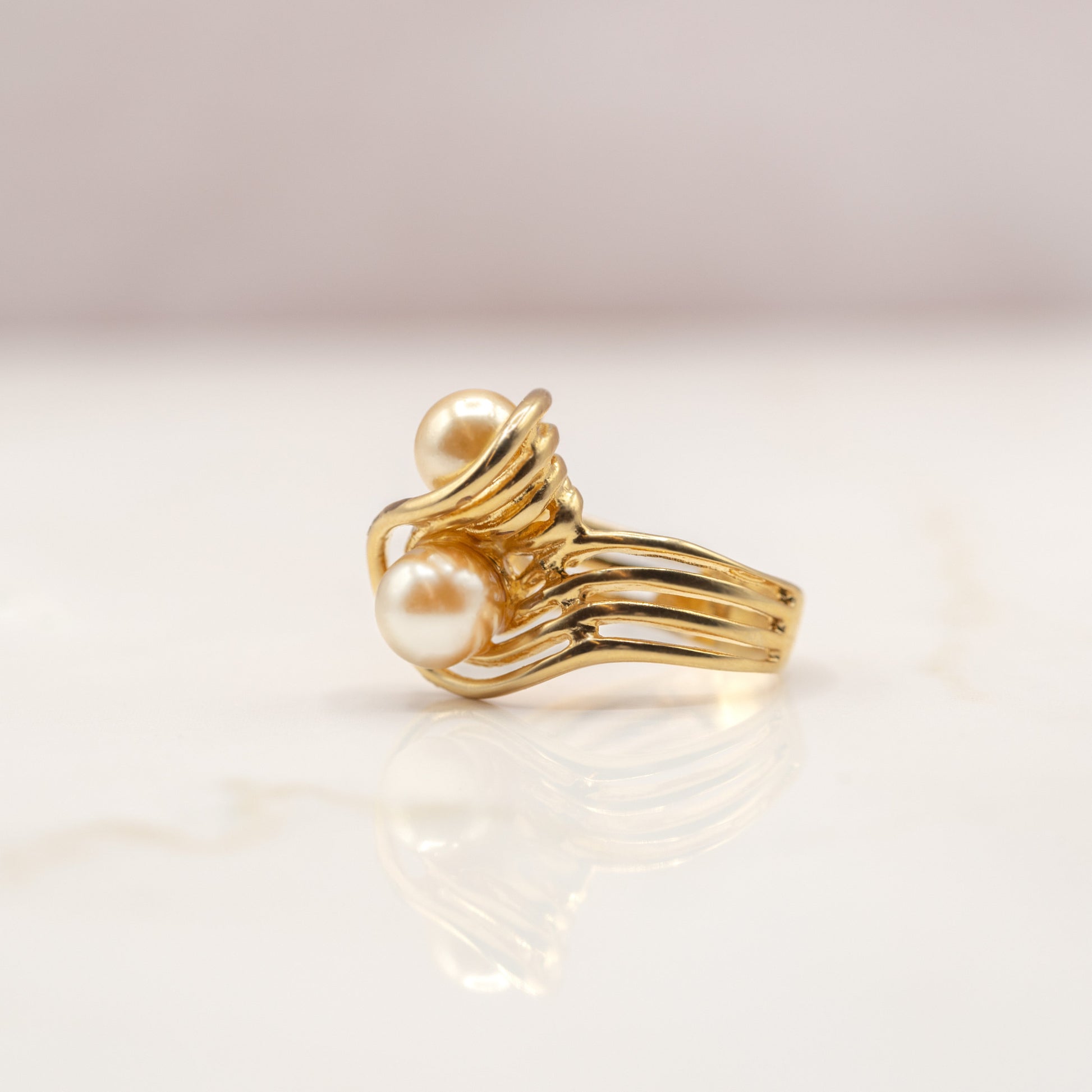 Vintage 1970s Cream Glass Pearl Bypass Ring – 18k Yellow Gold Electroplated, Made in USA jewelry image 1