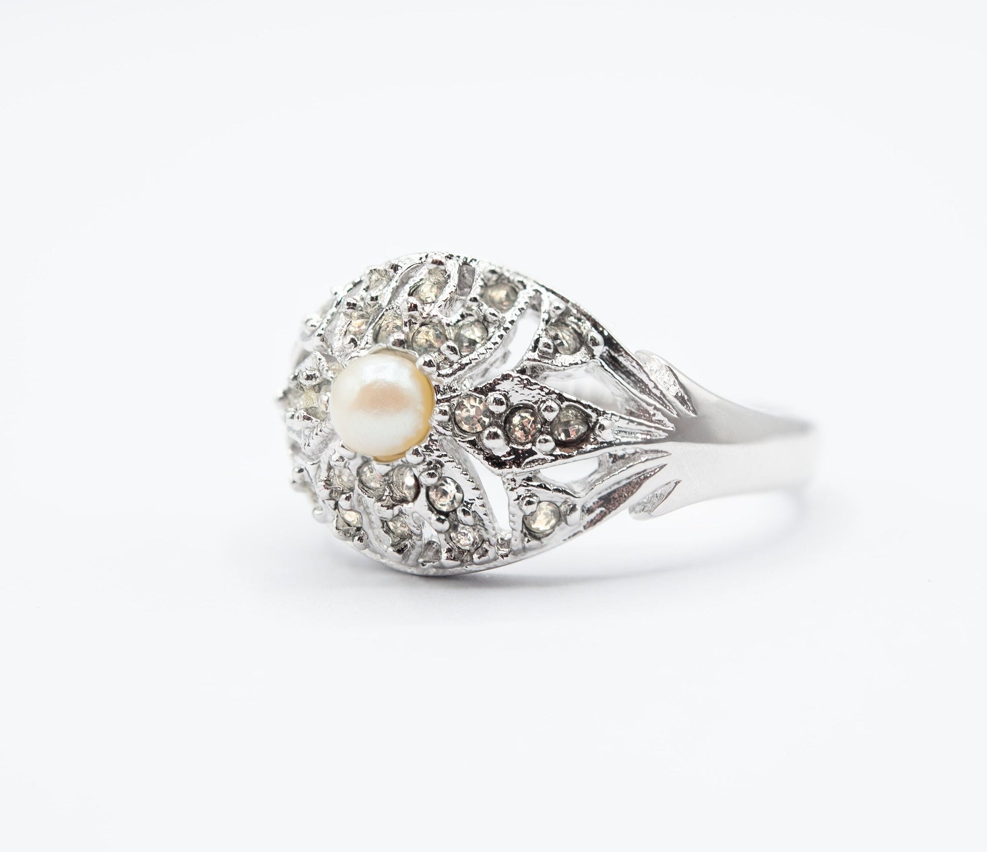 Vintage 1970s Edwardian Style Princess Ring – 18k White Gold Electroplated with Austrian Crystals and Glass Pearl jewelry image 1