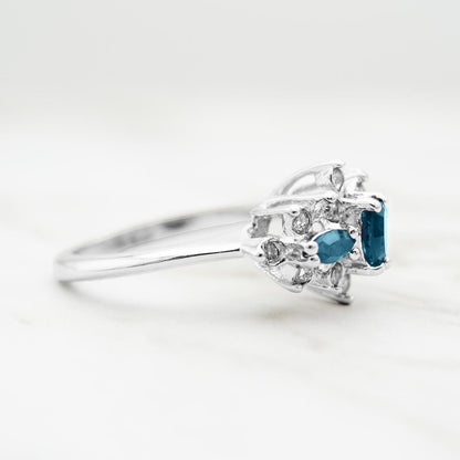 Vintage 1970s Sapphire and Clear Austrian Crystal Cluster Ring - 18k White Gold Electroplated - Made in USA jewelry image 1