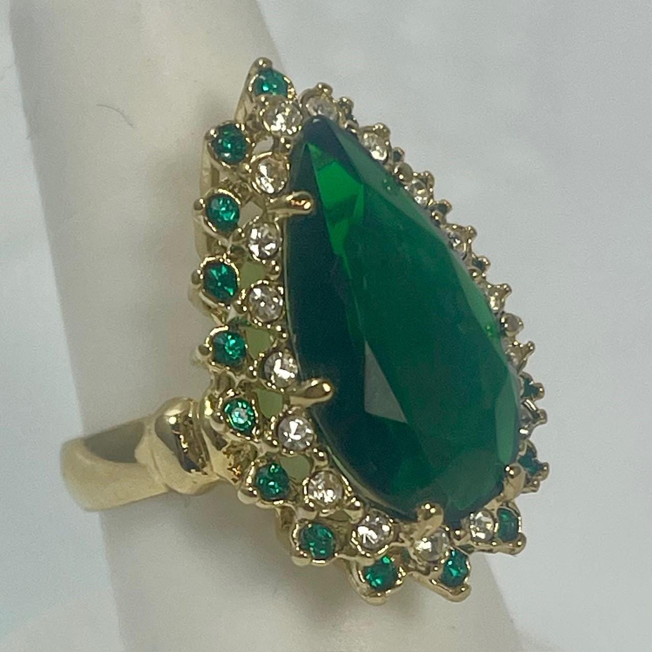 Victorian Style Emerald Green Austrian Crystal Cocktail Ring – 18k Gold Electroplated #R212 jewelry image 1