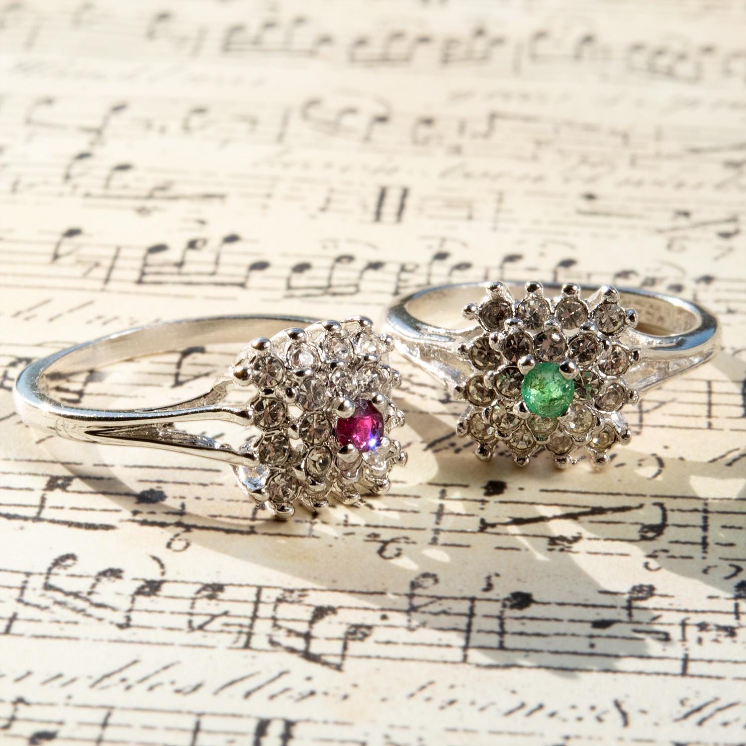 Vintage Emerald & Clear Austrian Crystal Burst Ring - 18kt White Gold Electroplated - Made in USA jewelry image 1