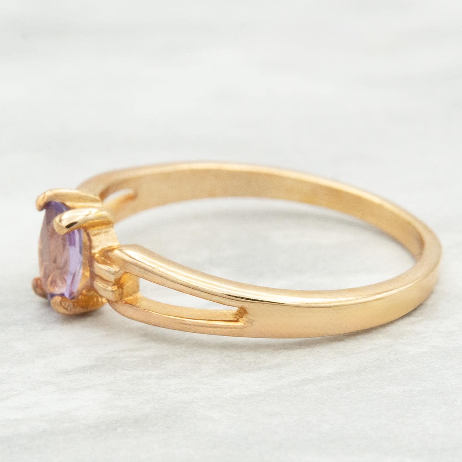 Vintage 1970s Genuine Amethyst 18k Gold Electroplated Solitaire Ring jewelry image 1