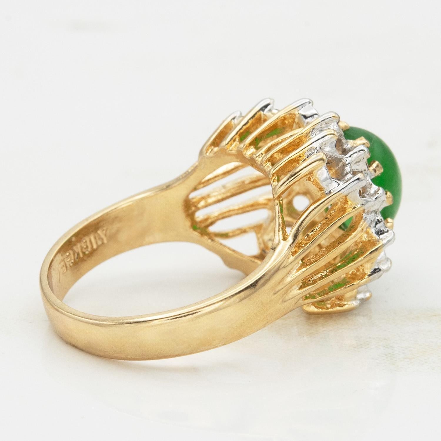 Vintage Emerald Green Crystal Cabochon & Clear Austrian Crystal Ring – 18kt Yellow Gold Electroplate jewelry image 1