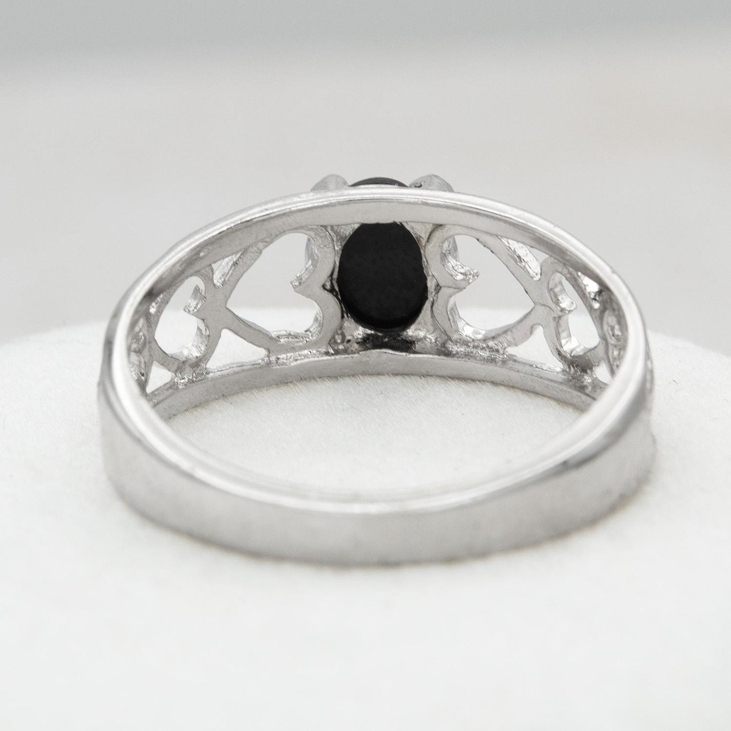 Vintage Genuine Onyx Heart Cutout Band Ring – 18k White Gold Electroplated jewelry image 1