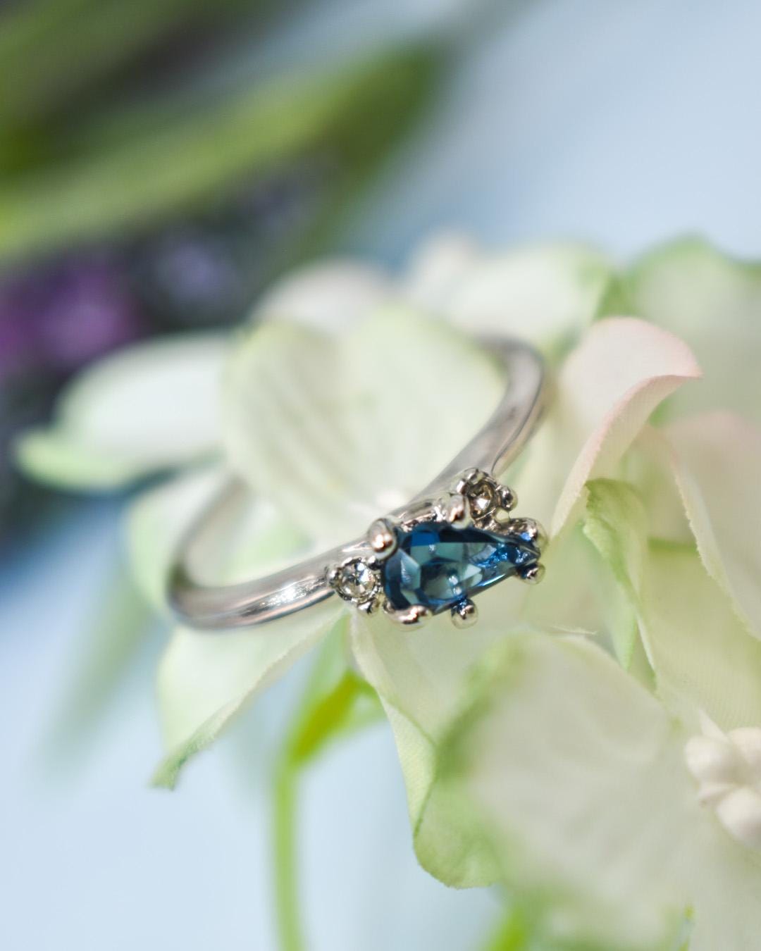 Vintage 18k White Gold Electroplated Sapphire Austrian Crystal Ring - Made in USA jewelry image 1