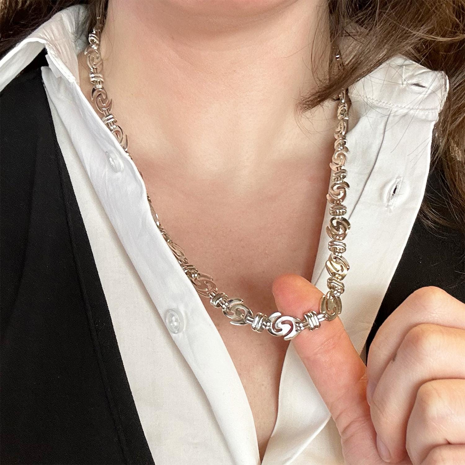 Vintage Oscar de la Renta Silver Tone "O" Insignia Logo Link Necklace jewelry image 1