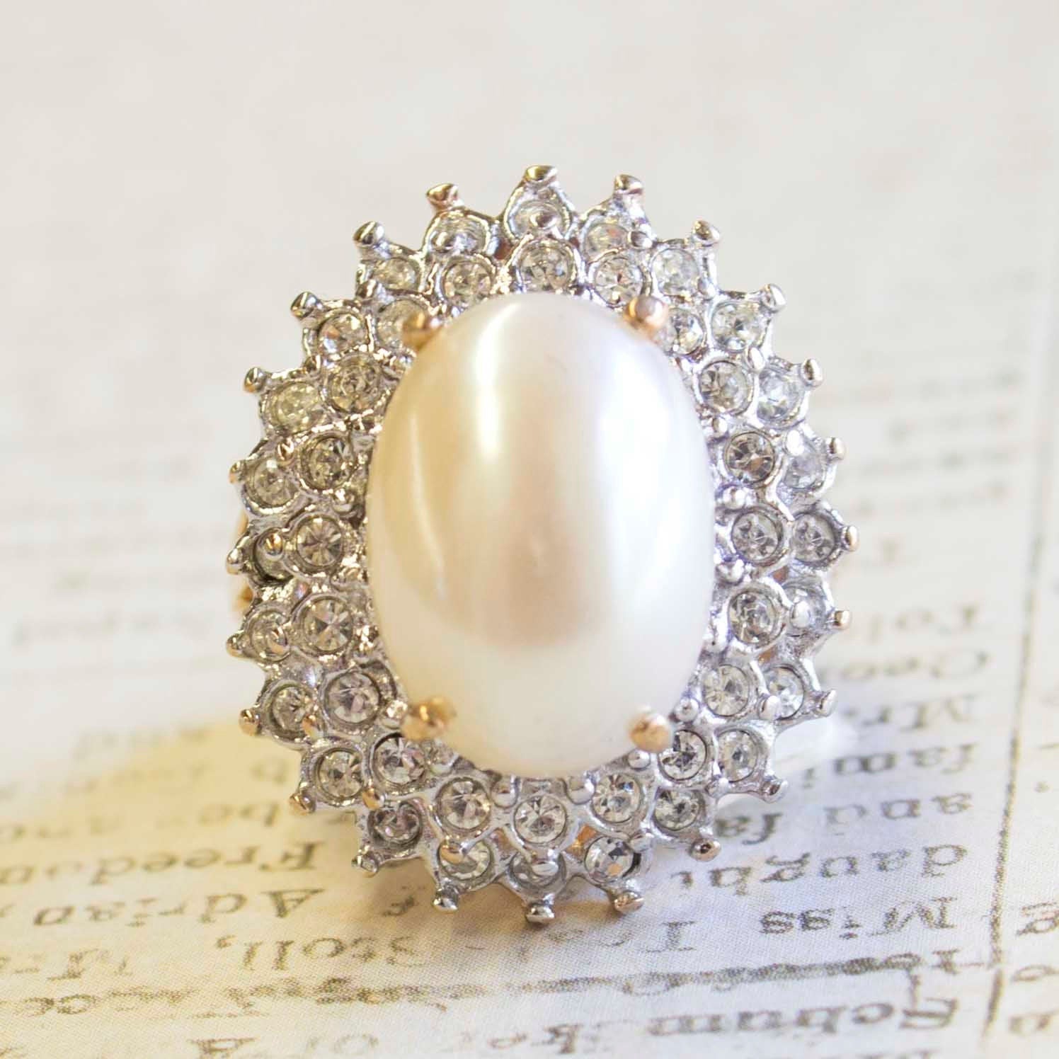 Vintage Faux Pearl and Clear Austrian Crystal Cocktail Ring in 18kt Gold Electroplate jewelry image 1