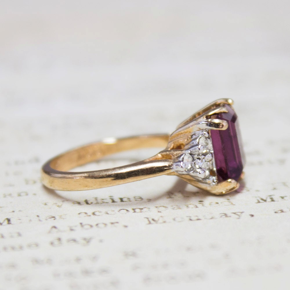 Vintage 1980s Amethyst Swarovski Crystal Ring with Clear Crystal Accents - 18k Gold Electroplated - Made in USA jewelry image 1
